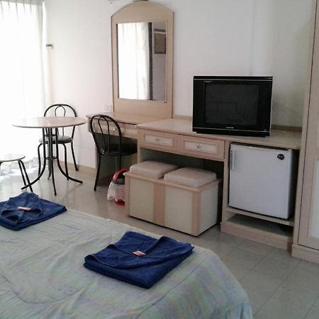 M In Korat Service Apartment Nakhonratchasima Dış mekan fotoğraf