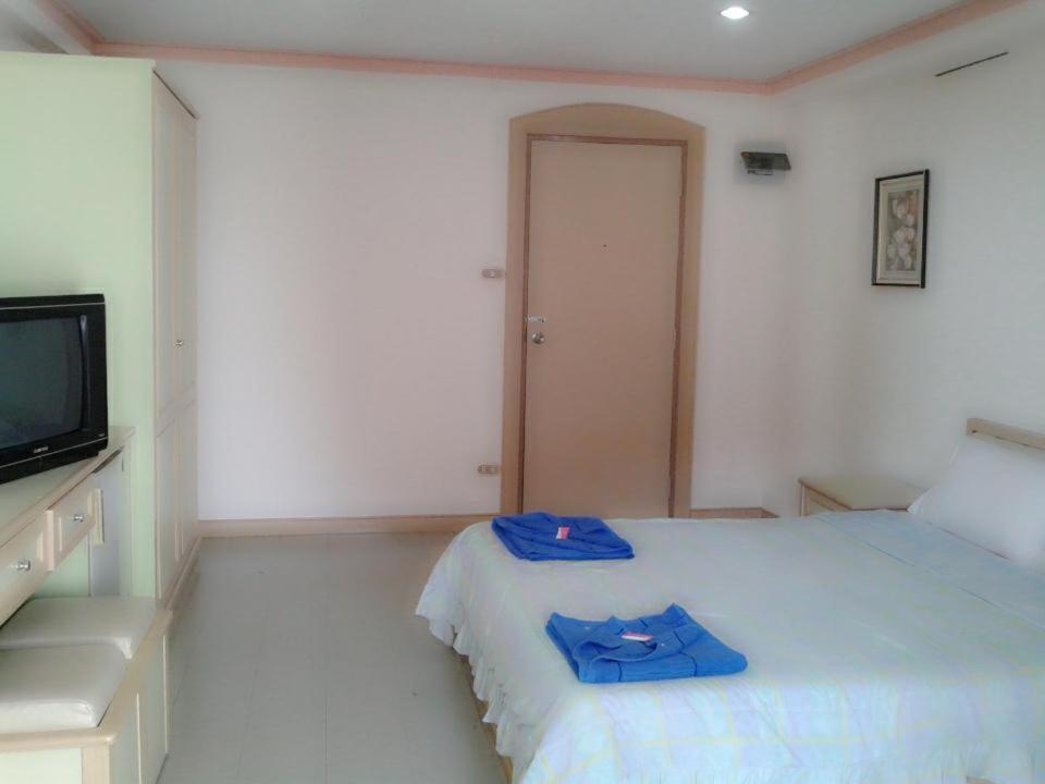 M In Korat Service Apartment Nakhonratchasima Dış mekan fotoğraf