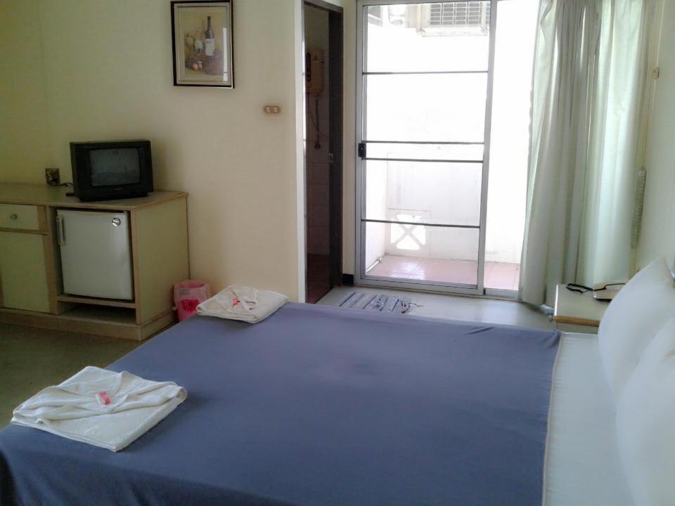 M In Korat Service Apartment Nakhonratchasima Dış mekan fotoğraf
